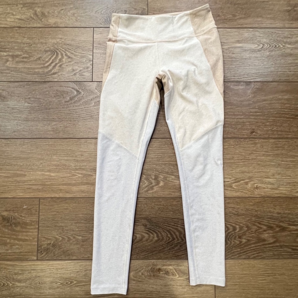 Outdoor Voices Women's 7/8 Tri-Tone Colorblock Leggings Oatmeal/Gray Size Small - Picture 3 of 13